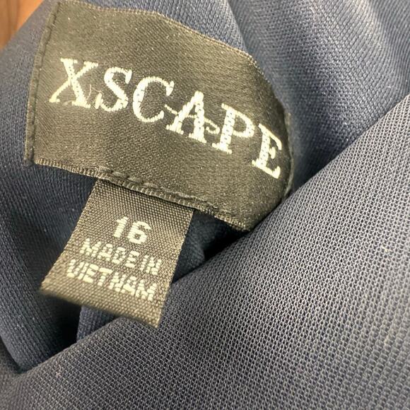 Xscape Beaded Sheer Flutter Sleeve Cascading Draped Waist Gown Navy Size 16 NWT - Picture 10 of 12